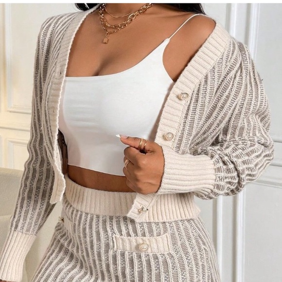 3 Left. Summer White Crop Top S M or L or Crochet Sexy Top. B-C Cup Perfect. - Picture 4 of 6